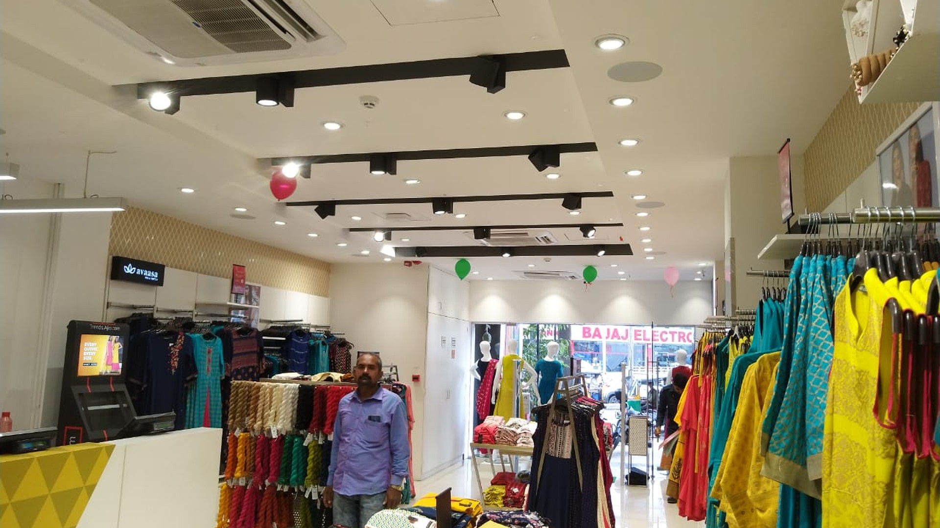 Checkout Counter & Apparel Wall Bays